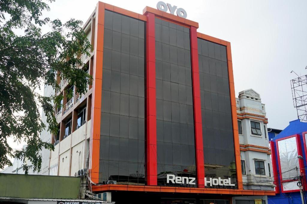 Ren'Z Hotel Pangkal Pinang Exterior foto